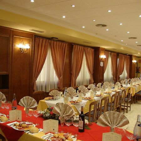 Hostal El Vegano Utiel Kültér fotó
