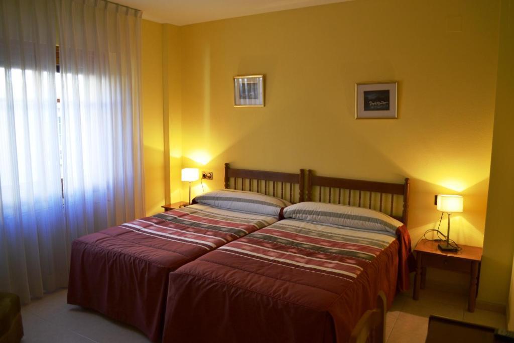 Hostal El Vegano Utiel Kültér fotó